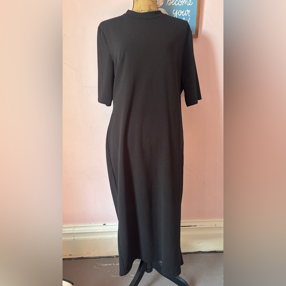 Simple Plain Black Dress